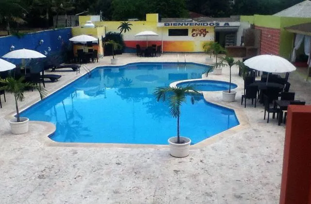 Hotel Bar Lounge 27 Bonao Republique Dominicaine